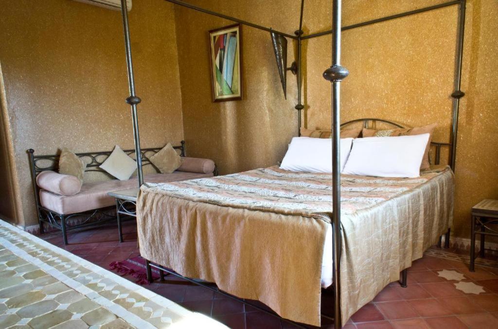 Click Excursions Tafraoute Hotel Taddart Luaran gambar